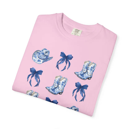 Blue Chinoiserie Cowgirl Collage Top, Cowgirl Bows Blue Toile Bows and Boots Tee, Trendy Blue & White Tshirt, Western T-shirt