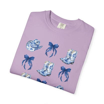 Blue Chinoiserie Cowgirl Collage Top, Cowgirl Bows Blue Toile Bows and Boots Tee, Trendy Blue & White Tshirt, Western T-shirt
